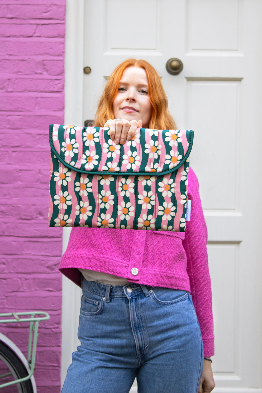 Wavy Daisy | 13 Inch Laptop Sleeve